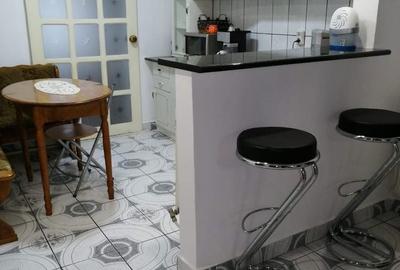 Apartament cu 3 camere decomandat în Central - 2