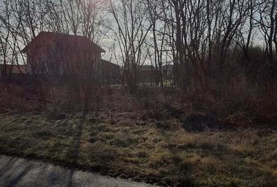 Teren de 1786 mp, în Parța - 1