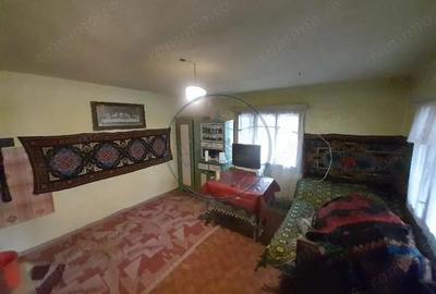 Casă cu 2 camere cu Teren 400 Mp în Central - 10