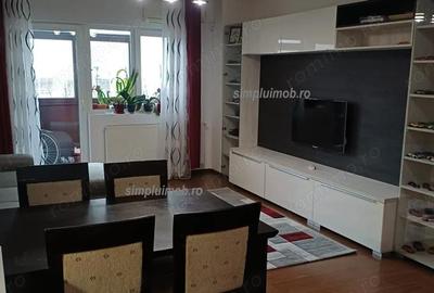 Apartament cu 2 camere semidecomandat, mobilat în Roșu