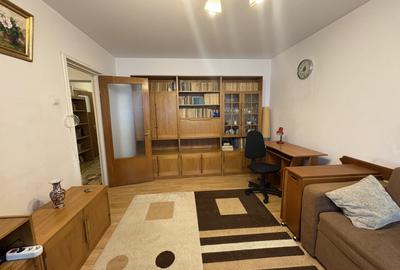 Apartament cu 3 camere decomandat, mobilat în Drumul Taberei - 4