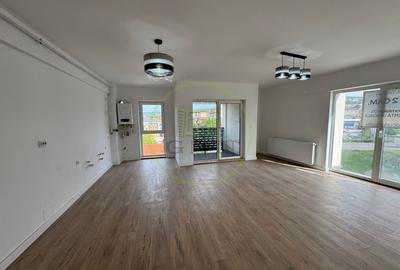 Apartament cu 3 camere decomandat în Dâmbul Rotund