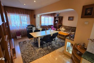 Apartament cu 3 camere decomandat în Nicolina - 4