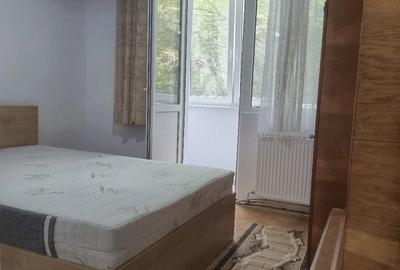 Apartament cu 3 camere decomandat în Central - 1