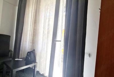Garsonieră decomandată în Brâncoveanu