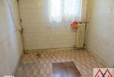 Apartament cu 4 camere semidecomandat în Titan - 11