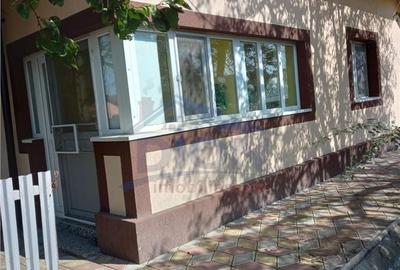 Casă cu 4 camere în Central - 8