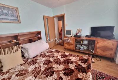 Apartament 4 camere, situat in Targu Jiu, Str. 22 Decembrie 1989 - 1