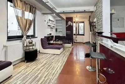 Casă cu 4 camere cu Canalizare în Central - 1