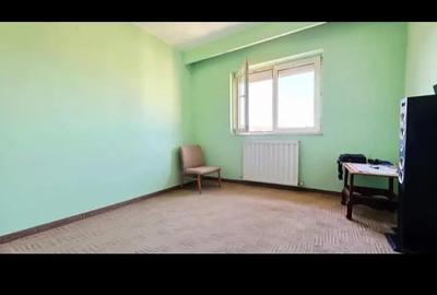 Vand Apartament Pia?a Mihai Viteazu - 2