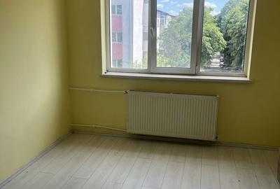 Garsonieră nedecomandată în Central - 3