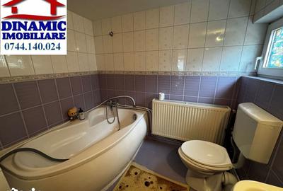 Casă cu 5 camere cu Teren 1000 Mp în Alexandru cel Bun - 1