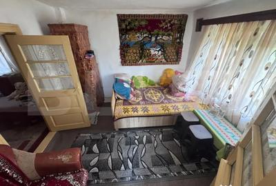 Casă cu 5 camere cu Teren 1400 Mp în Central