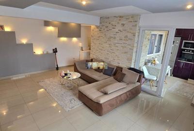Apartament cu 3 camere semidecomandat în Zona Industrială - 2