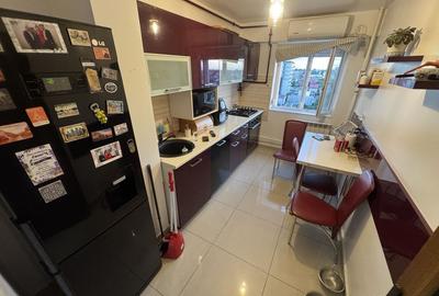 Apartament 3 camere zona Km 4 5 - 5