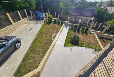 Casă cu 5 camere cu Teren 500 Mp în Lețcani - 2