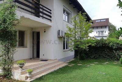 Vila in complex cu piscina, in apropiere de Iancu Nicolae - 15