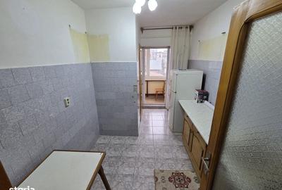 Apartament cu 4 camere decomandat în Central - 10