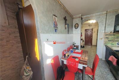 Apartament cu 3 camere de - 4