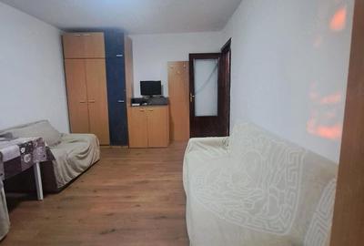 Apartament cu 2 camere decomandat în Nufărul - 9