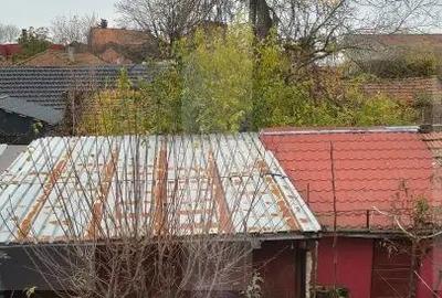 Casa,6 camere ,curte comuna in zona buna - 8