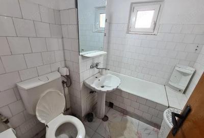 Inchiriere apartament 3 camere, Aleea Fantanii - zona centrala - 2