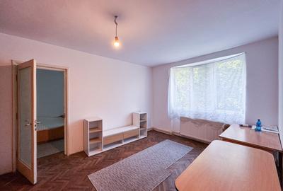 Vand apartament 2 camere ultracentral - 5