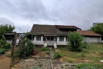 Teren agricol intravilan de 1260 mp, în Giarmata