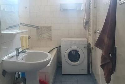 Apartament cu 4 camere decomandat în Bălcescu