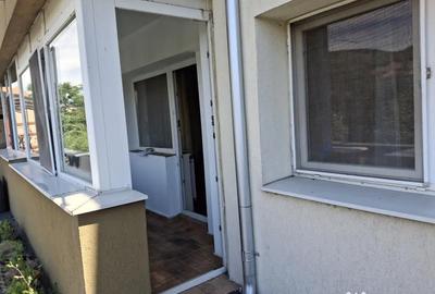 Apartament cu 3 camere decomandat în Central - 4
