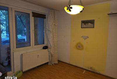 Apartament cu 3 camere decomandat în Titan - 1