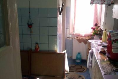 Apartament cu 4 camere decomandat în Central - 3