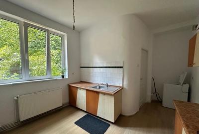 Apartament 2,5 camere 65 MP, cu gradina 200 mp, Central - 7