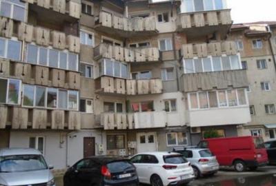 Apartament cu 2 camere semidecomandat în Petros - 1