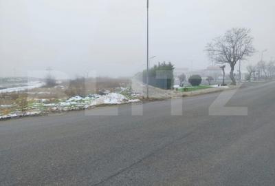 Teren de 3040 mp, în Central - 2