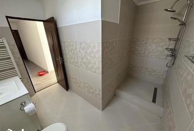 Casă cu 5 camere cu Teren 200 Mp în Central - 9