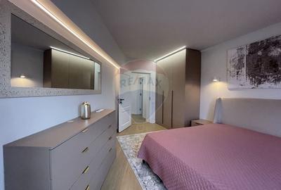 Apartament cu 3 camere decomandat, mobilat în P-ța Alba Iulia