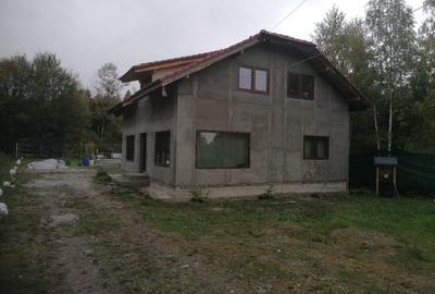 Casă individuală cu 5 camere cu Teren 800 Mp în Viștișoara - 2