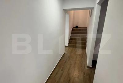 Spațiu comercial, de 59 mp, în Central - 8