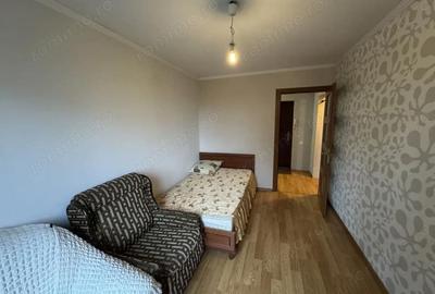 Garsonieră decomandată în Steaua - 2