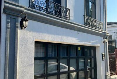 Casa, Centru Istoric, Constructie noua, Totul Nou, mobilat s - 1