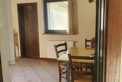 Casă cu 2 camere cu Teren 60 Mp în Codlea - 2