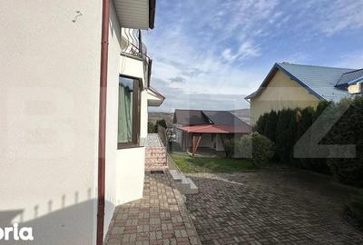 Casă cu 6 camere cu Teren 1100 Mp în Ceuaș - 2