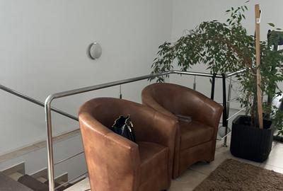 Casa de inchiriat cu 4 camere, zona INEL II - 2