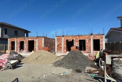 Casă cu 3 camere cu Teren 380 Mp în Central