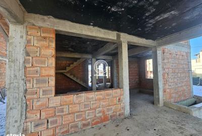 Casă cu 5 camere cu Teren 510 Mp în Rediu - 8