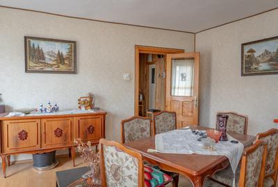 Apartament cu 3 camere decomandat, mobilat în Moinești - 4