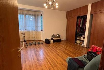 Casă cu 6 camere cu Canalizare în Colentina - 14