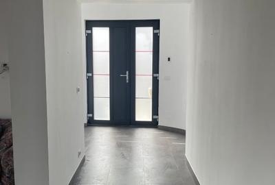 Casă individuală cu 5 camere cu Canalizare în Central - 12