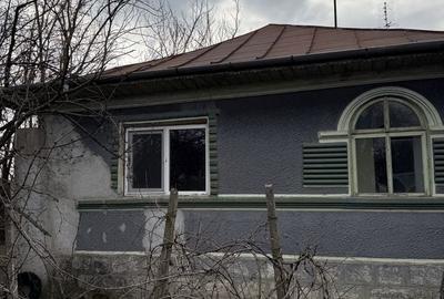 Casă cu 4 camere în Istrița de Jos - 1